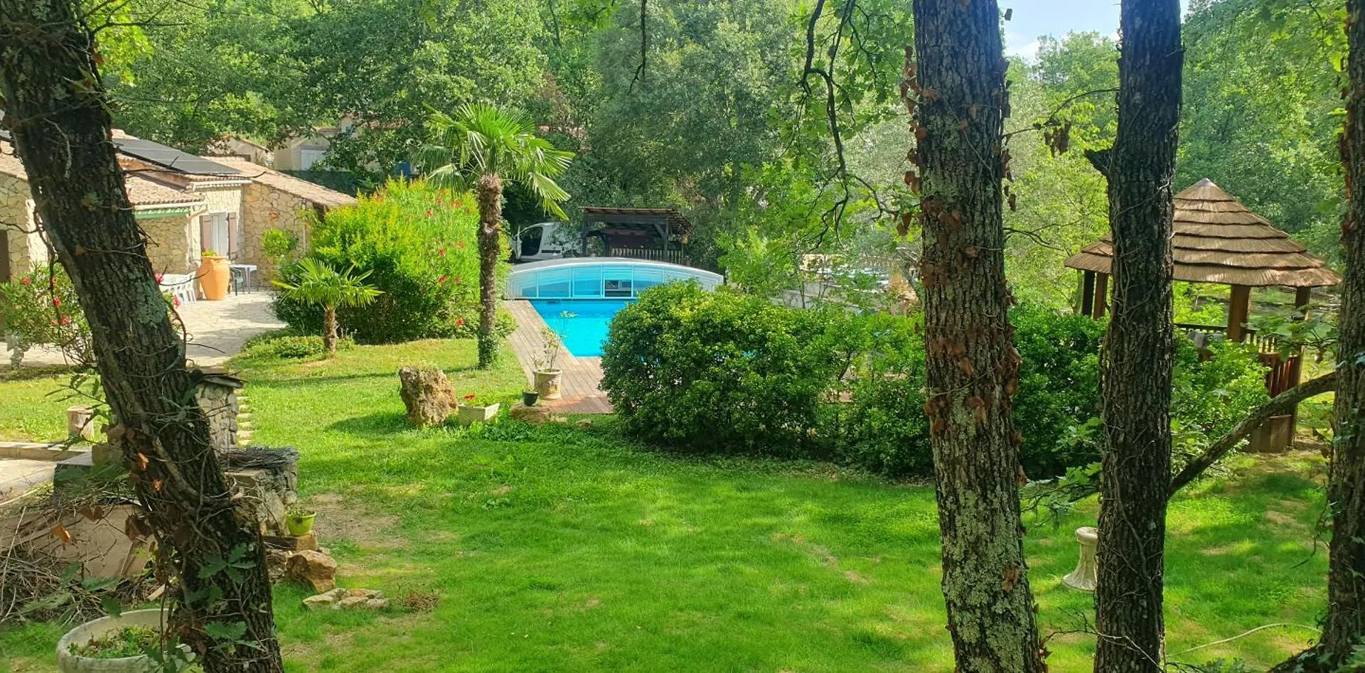 Villa Eden Vert 파이앙스 0*,